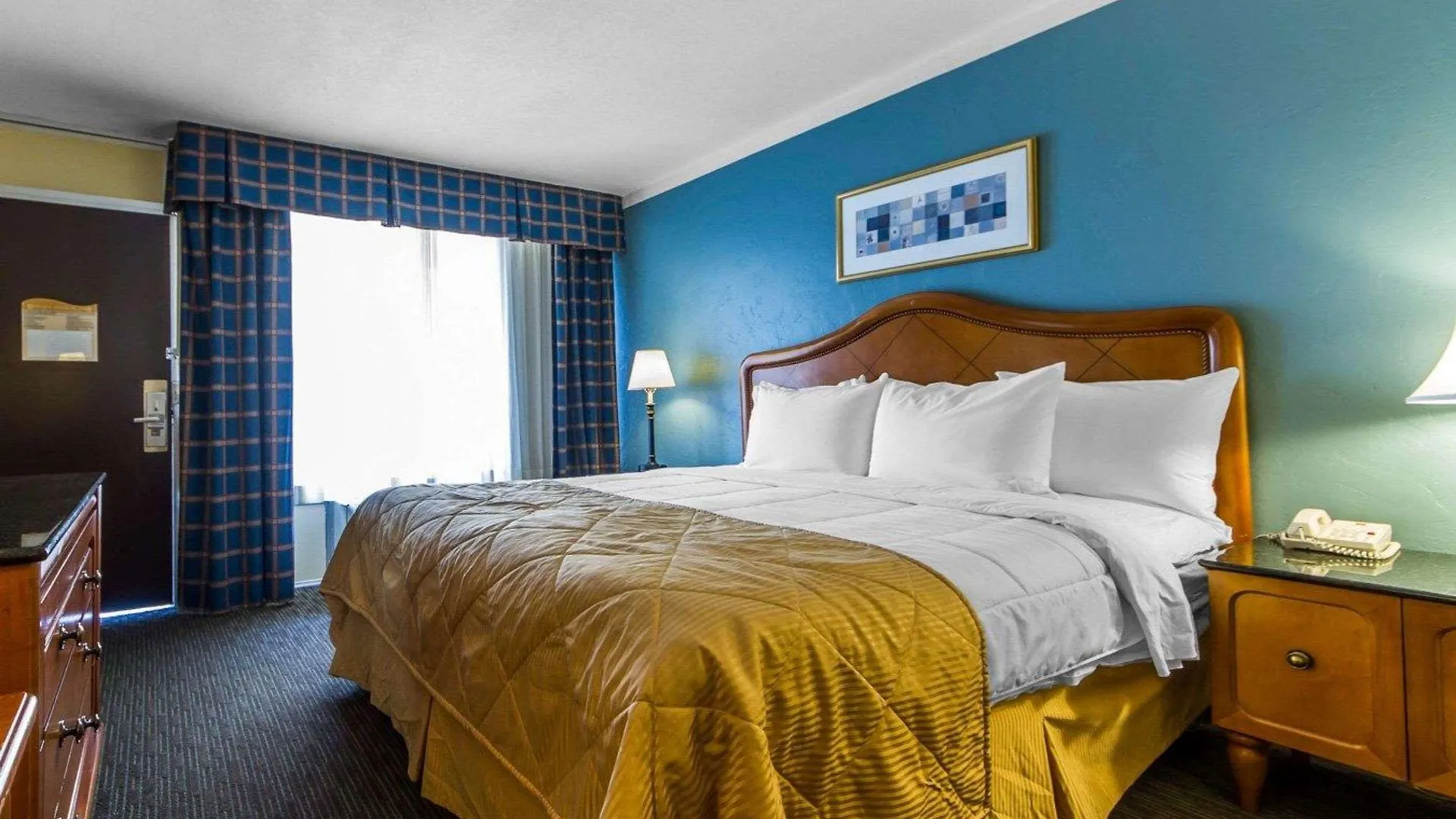 Clarion Hotel Concord-Walnut Creek 3*, Конкорд