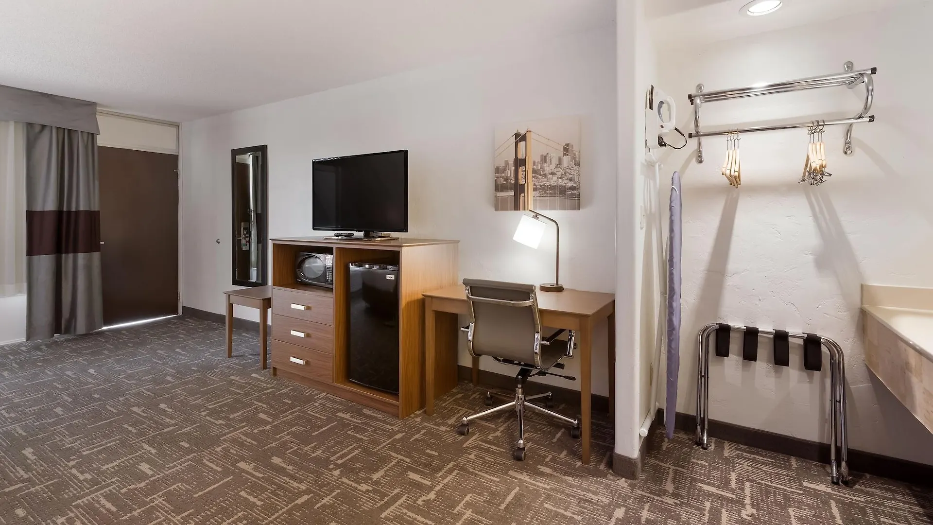 ***  Clarion Hotel Concord-Walnut Creek США